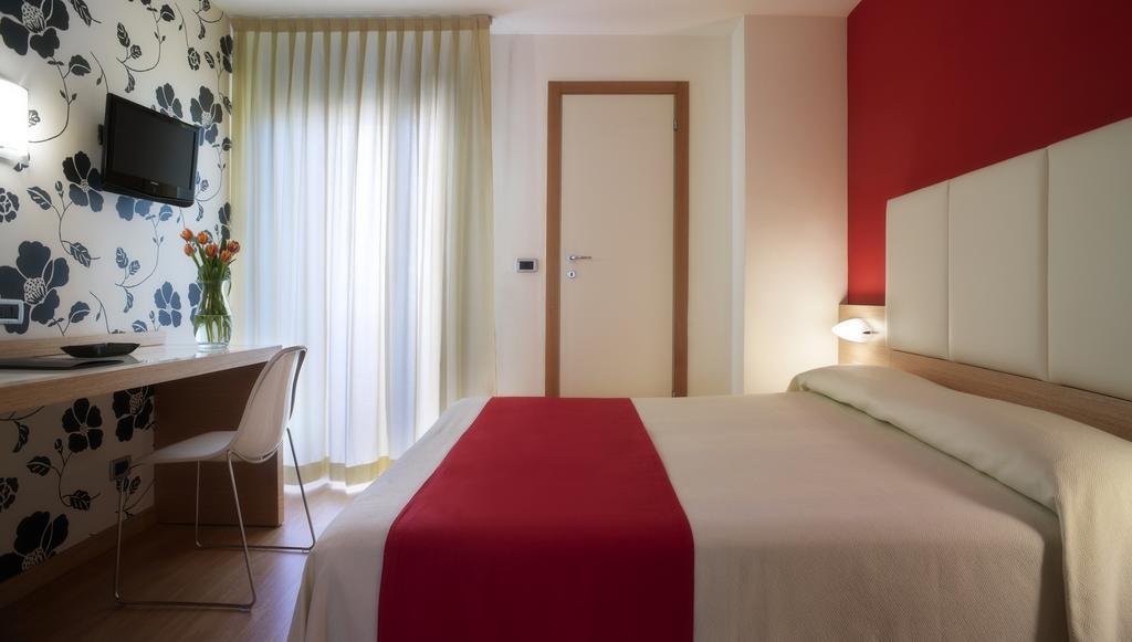 Acasamia Welchome Hotel Rimini Exteriör bild