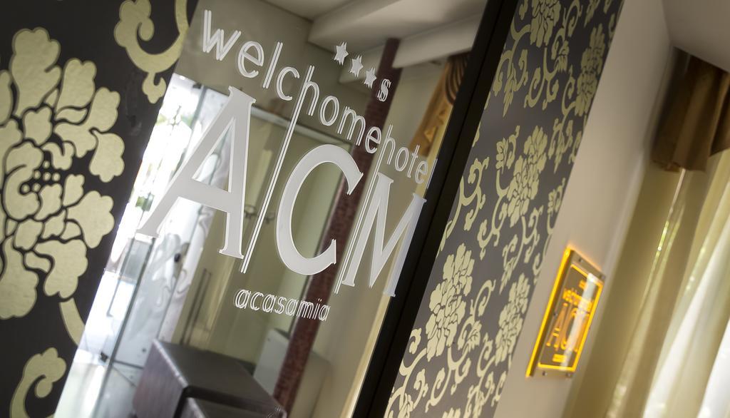 Acasamia Welchome Hotel Rimini Exteriör bild